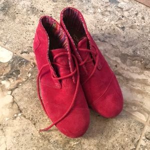 Toms wedges